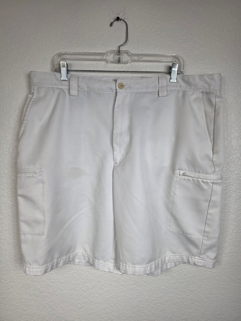 IZOD Men's White Polyester Cargo Shorts Size 40